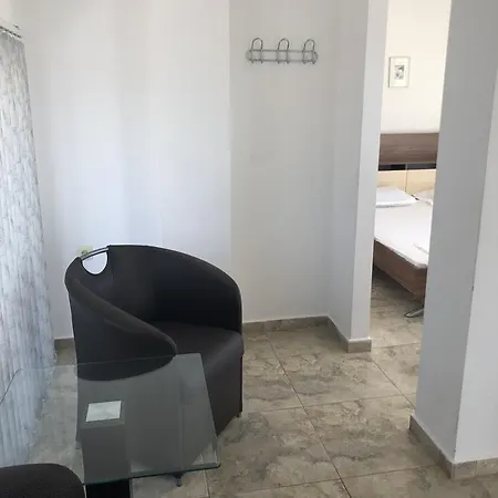 Cherno Apartment *