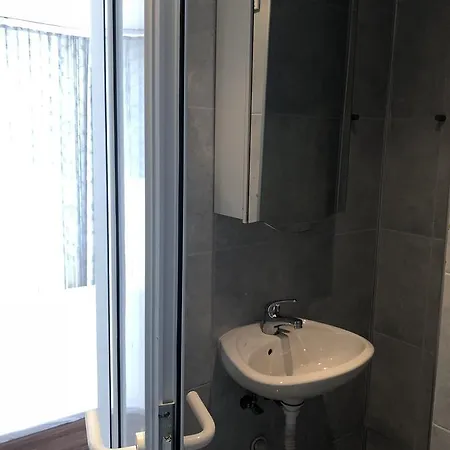 Cherno Apartment Nesebar